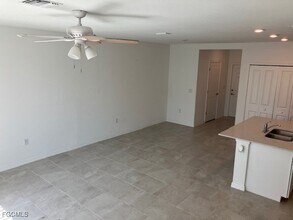 14309 Oviedo Pl in Tice, FL - Building Photo - Building Photo