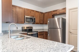 7624 Magnolia Village in San Antonio, TX - Building Photo - Building Photo