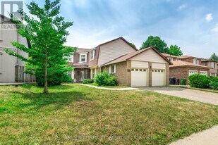 70 Mossgrove Trail in Toronto, ON - Building Photo