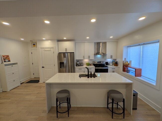 1273 Simms Pl NE, Unit 1 in Washington, DC - Foto de edificio - Building Photo