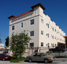 El Gardo in Miami, FL - Building Photo - Building Photo