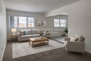 912-18 1/2 18 1/2 St S in Moorhead, MN - Building Photo