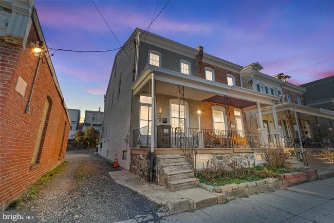 property at 260 Roxborough Ave