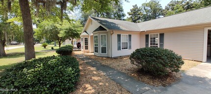 28 Ardmore Ave in Beaufort, SC - Foto de edificio - Building Photo