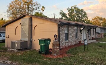 38413 13th Ave, Unit 38413 in Zephyrhills, FL - Foto de edificio - Building Photo