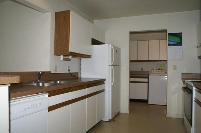 43-45 E Bagnall Rd in Cedarville, MI - Building Photo - Other