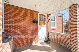 209 Hurston Way in Pittsburgh, PA - Building Photo - Building Photo