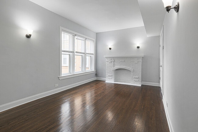 1106 W Glenlake Ave in Chicago, IL - Foto de edificio - Building Photo