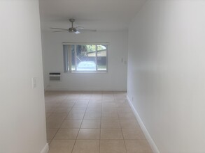 1801 NE 25th Ave in Pompano Beach, FL - Building Photo - Building Photo