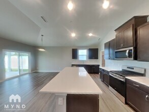 3372 Belterra Pt Dr in New Hill, NC - Foto de edificio - Building Photo