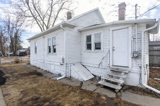 3126 R St in Omaha, NE - Foto de edificio - Building Photo