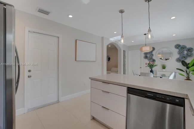 20560 NW 17th Ave in Miami Gardens, FL - Building Photo - Building Photo