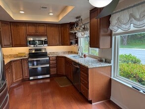 37134 Village 37 in Camarillo, CA - Building Photo - Building Photo