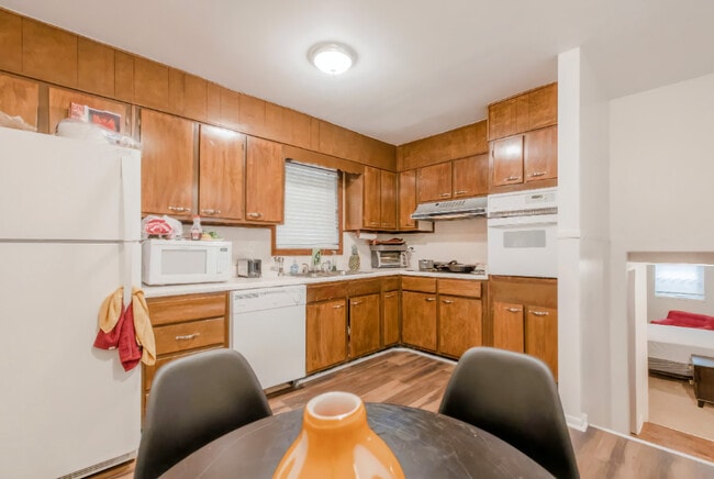 2157 Hilton Dr in Decatur, GA - Building Photo - Building Photo