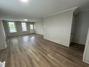 347 W Woodland Ave in Penndel, PA - Building Photo - Building Photo