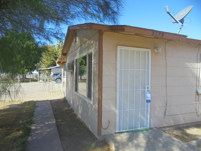 2379 McKinley Dr in Blythe, CA - Building Photo - Building Photo