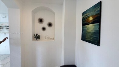 8900 NW 107 Ct in Doral, FL - Building Photo - Building Photo