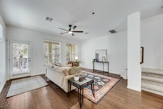 3101 Davis Ln in Austin, TX - Building Photo - Building Photo