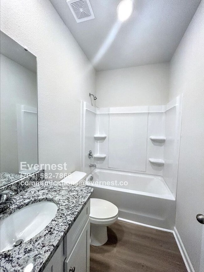124 Lightning Dr in Shelby, NC - Building Photo - Building Photo