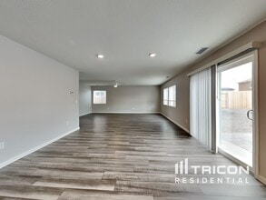 904 Convair Ct in Reno, NV - Building Photo - Building Photo