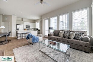 4902 Cosmos Cir in Wimauma, FL - Building Photo