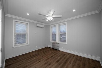 726 Howell Ave in Riverhead, NY - Building Photo - Building Photo