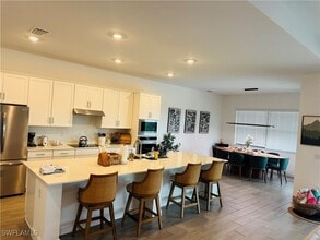 10798 Timber Creek Dr in Ft. Myers, FL - Building Photo - Building Photo