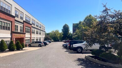 733 Broadway in Albany, NY - Building Photo - Building Photo