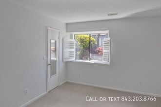 1140 Hidden Cove Dr in Mount Pleasant, SC - Building Photo - Building Photo