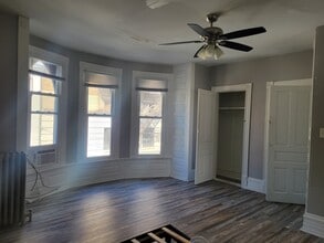 111 S 8th St, Unit #2 in Reading, PA - Building Photo - Building Photo