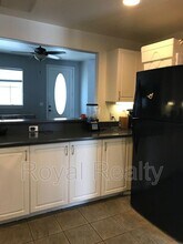 7018 Hawaii Kai Dr in Honolulu, HI - Building Photo - Building Photo