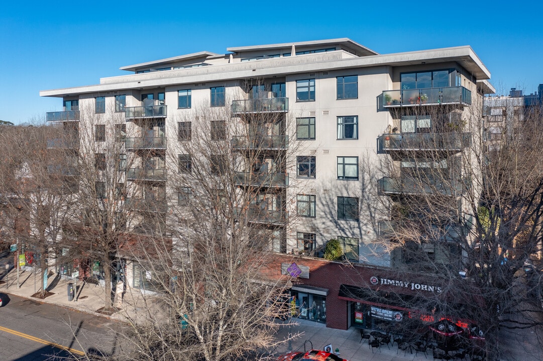 335 W Ponce de Leon Ave in Decatur, GA - Building Photo