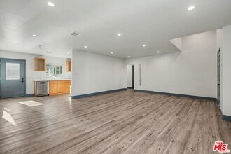 15134 Friar St in Los Angeles, CA - Building Photo - Building Photo