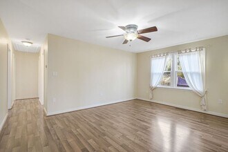 22 Brown Cir in Fredericksburg, VA - Building Photo - Building Photo