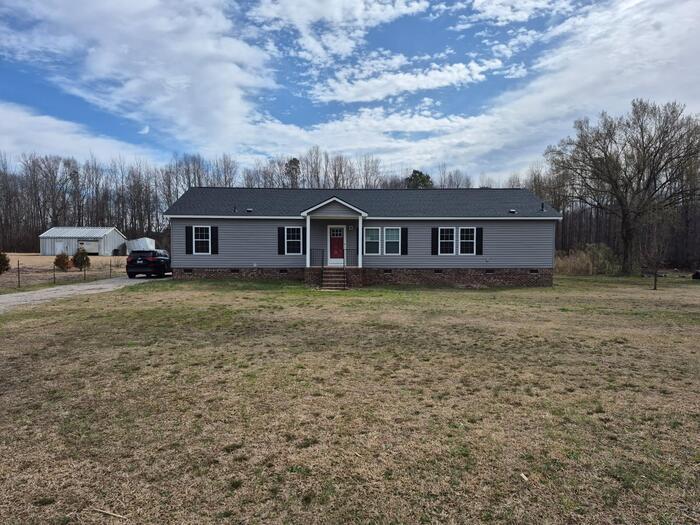 3910 Faith Baptist Church Rd in Pinetops, NC - Building Photo
