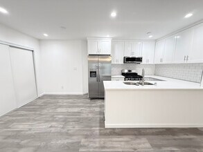 1436 S Shenandoah St in Los Angeles, CA - Building Photo - Building Photo