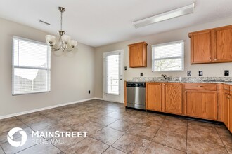 688 Harvest Meadow Way in New Whiteland, IN - Building Photo - Building Photo