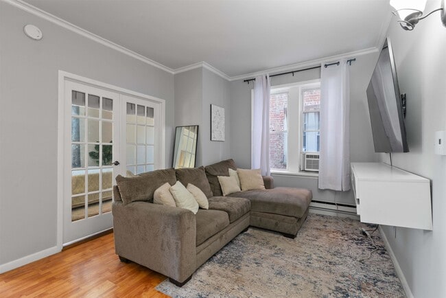 250 Clendenny Ave in Jersey City, NJ - Building Photo - Building Photo