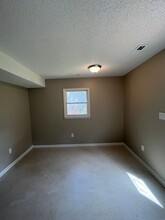 112 Colonial Cir in Wingate, NC - Building Photo - Building Photo