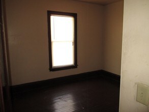 2620A W Locust St in Milwaukee, WI - Building Photo - Building Photo