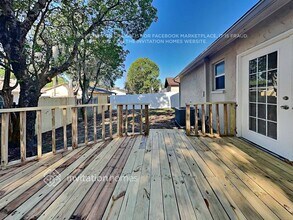 553 Rapid Falls Dr in Brandon, FL - Building Photo - Building Photo