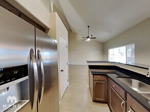 8161 N Midnight Way in Tucson, AZ - Building Photo - Building Photo