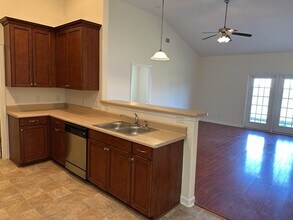 20 Wesleyan Dr in Savannah, GA - Building Photo - Building Photo