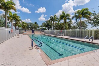 8511 Alessandria Ct in Naples, FL - Foto de edificio - Building Photo