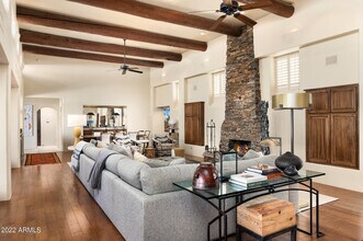 9492 E Sundance Trail in Scottsdale, AZ - Foto de edificio - Building Photo