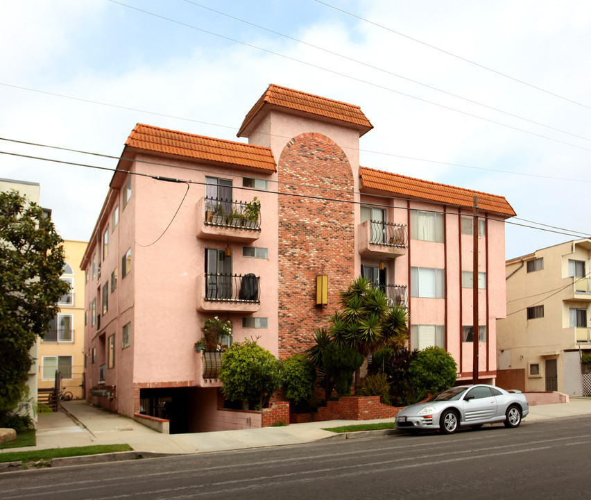 1710 Purdue Ave in Los Angeles, CA - Building Photo