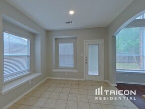 5717 Fathom Dr in Fort Worth, TX - Building Photo - Building Photo