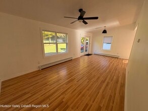 551 NY-217 in Hudson, NY - Building Photo - Building Photo