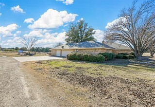 280 Johnson Ln in Ovilla, TX - Building Photo - Building Photo