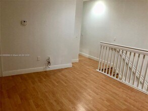 2991 NW 30th Pl in Oakland Park, FL - Building Photo - Building Photo